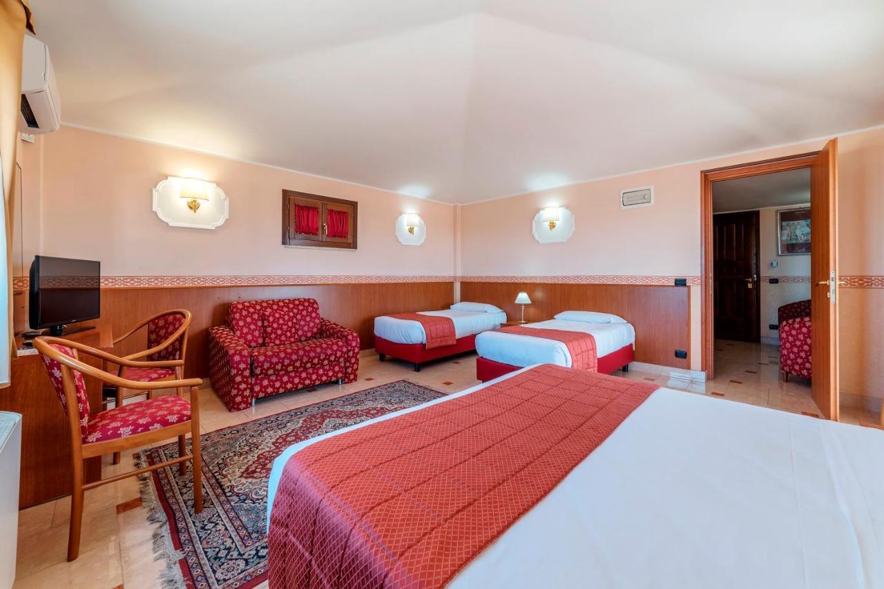 Hotel Riviera Fiumicino Exterior photo